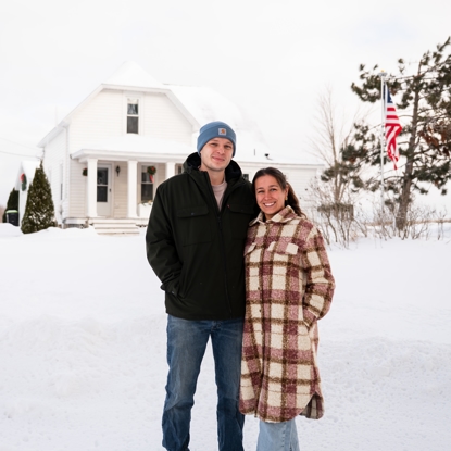 Lucas & Courtney  Esford Photo